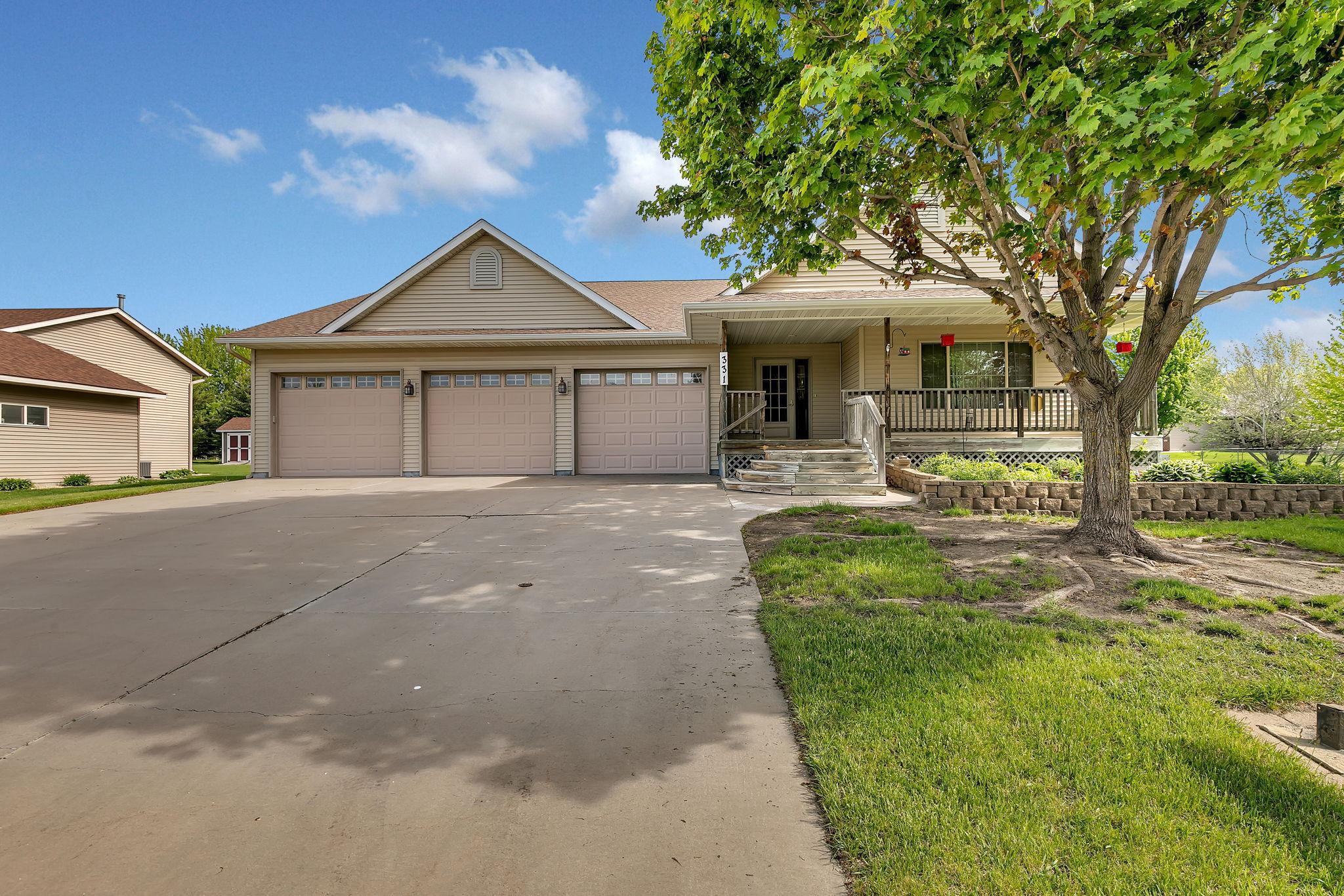 331 Countryside Lane Albany, MN 56307 - Photo 2 of 39