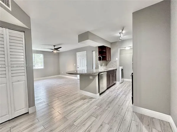 $2,000 | 1263 Southwest 46th Avenue, Unit 2109, Pompano Beach, FL 33069