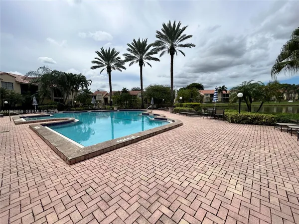 $2,000 | 1263 Southwest 46th Avenue, Unit 2109, Pompano Beach, FL 33069