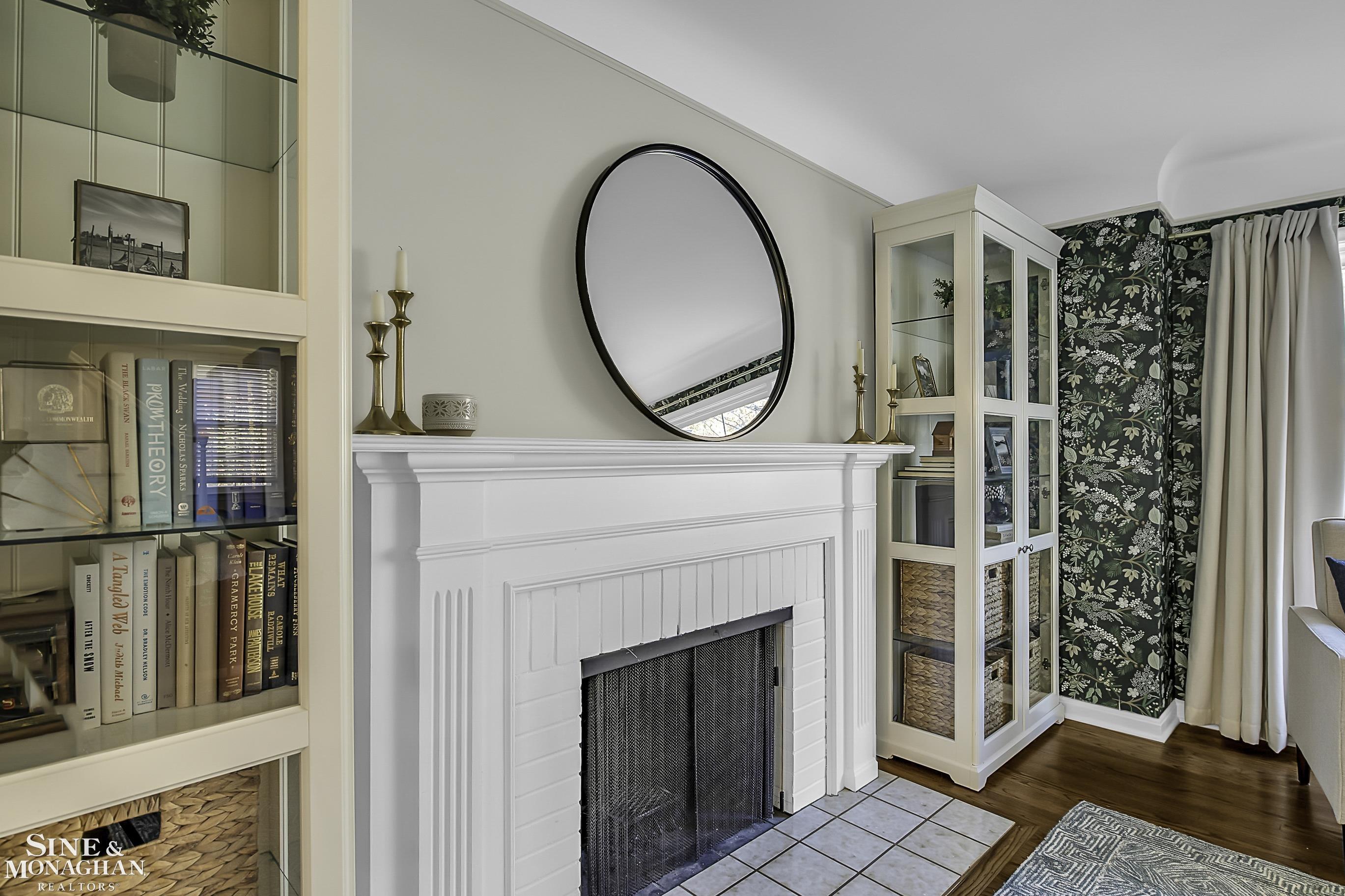 1709 Prestwick Road Grosse Pointe Woods, MI 48236 - Photo 7 of 36