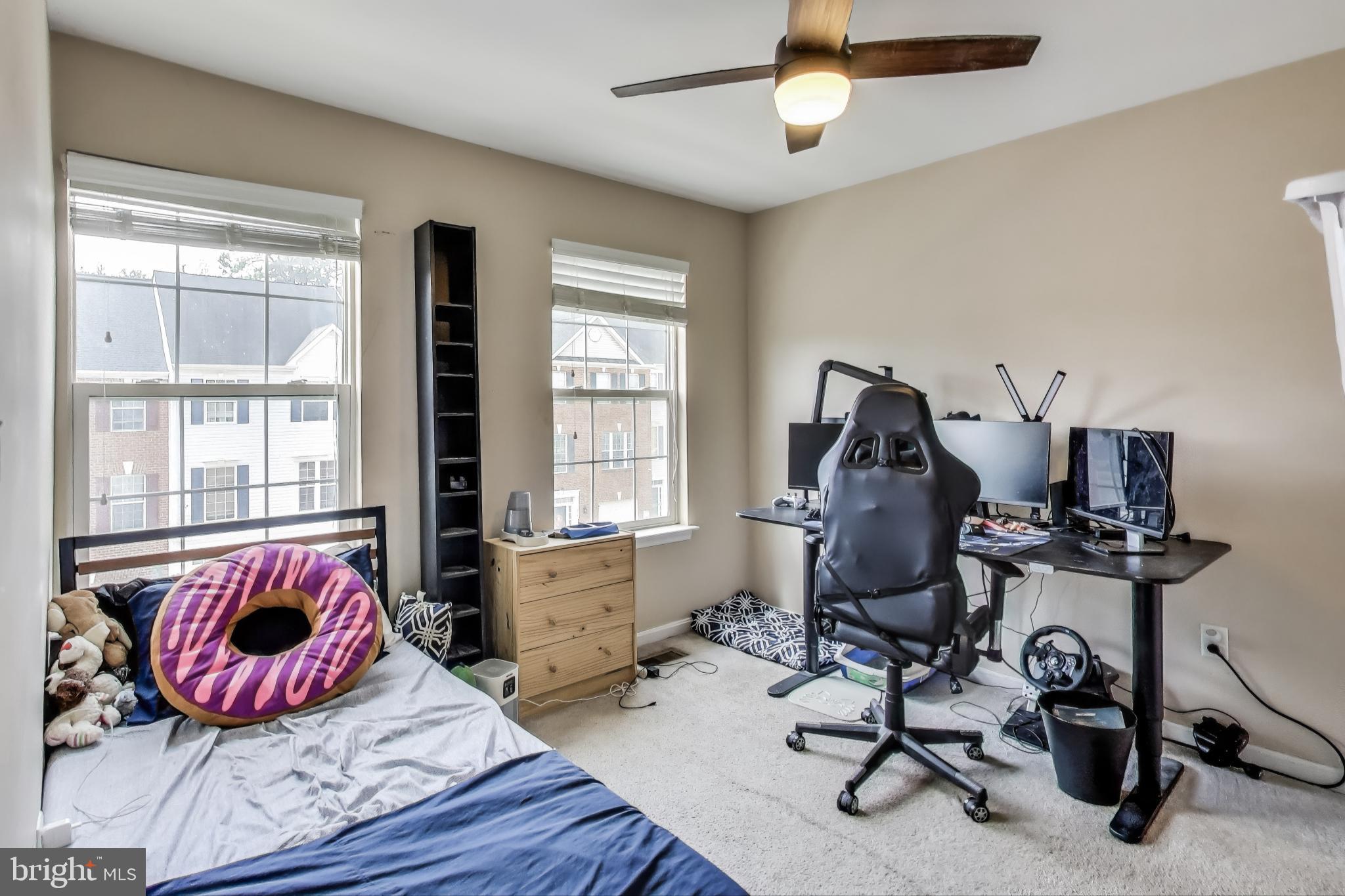 839 Patuxent Run Circle Odenton, MD 21113 - Photo 13 of 28 a workspace with furniture and a window