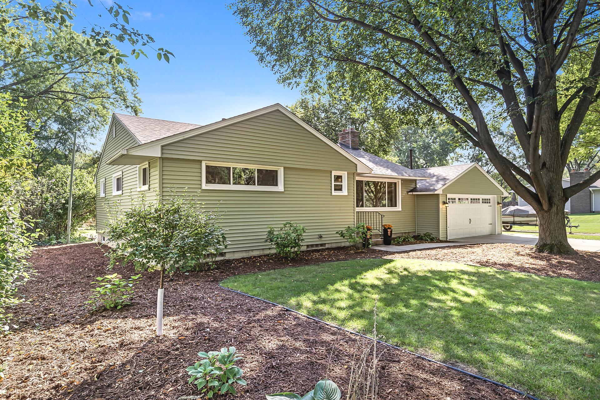 651 11th Avenue Northwest New Brighton, MN 55112 - Photo 1 of 1 Gallery Image 1