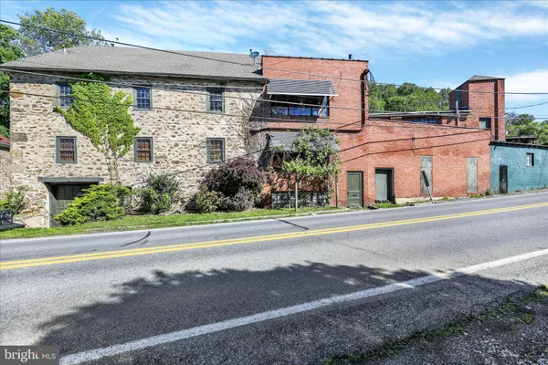 $525,000 | 1524 Friedensburg Road, Reading, PA 19606