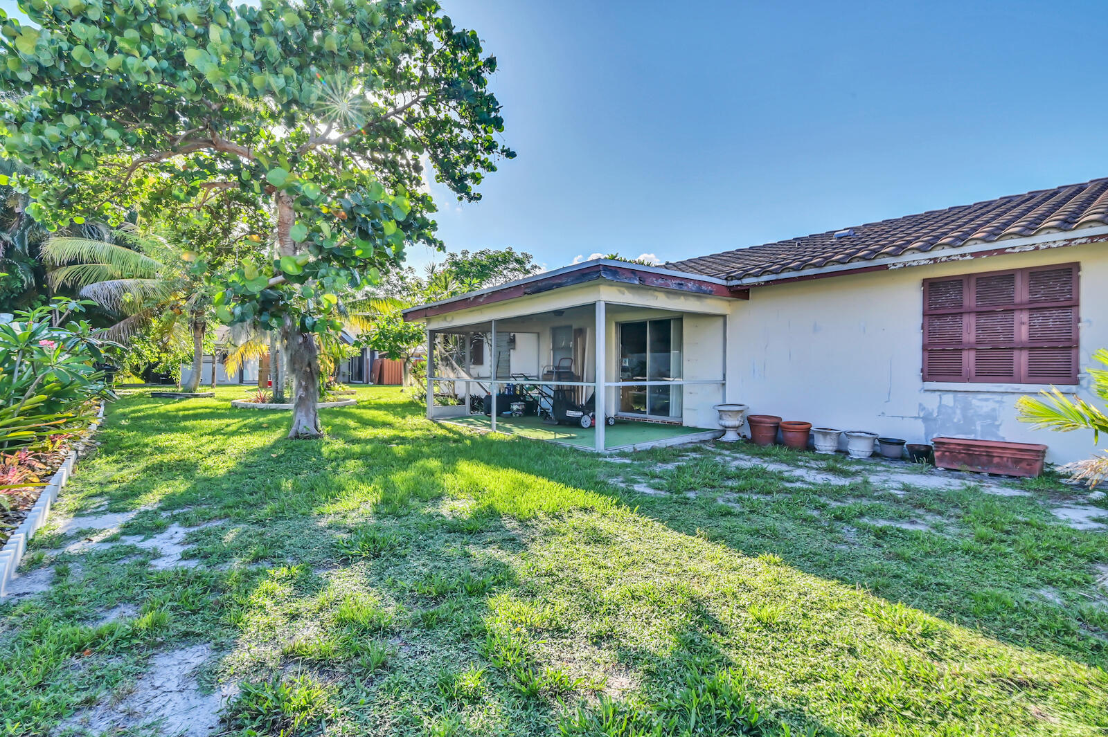 2698 Northwest 36th Street Boca Raton, FL 33434 - Photo 20 of 22 21 Rear 03