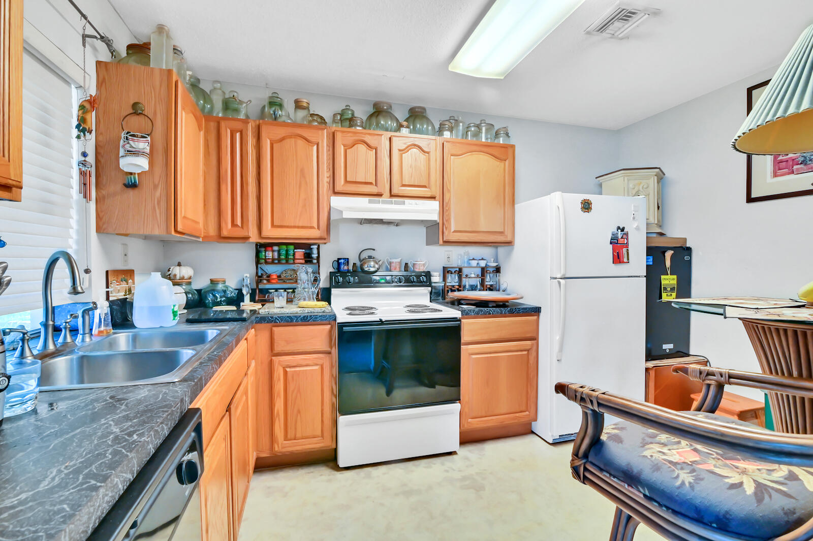 2698 Northwest 36th Street Boca Raton, FL 33434 - Photo 8 of 22 10 Kitchen 01