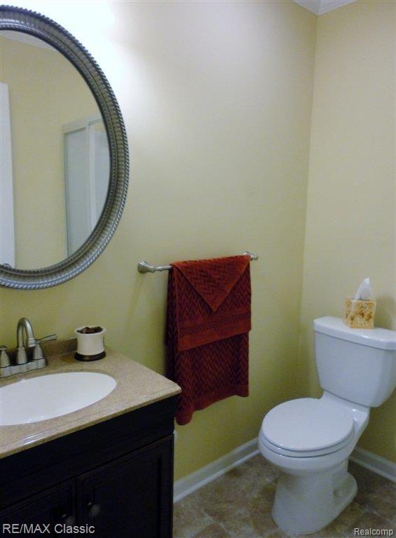 5187 Greenfield Road Brighton, MI 48114 - Photo 17 of 25 Main floor bath