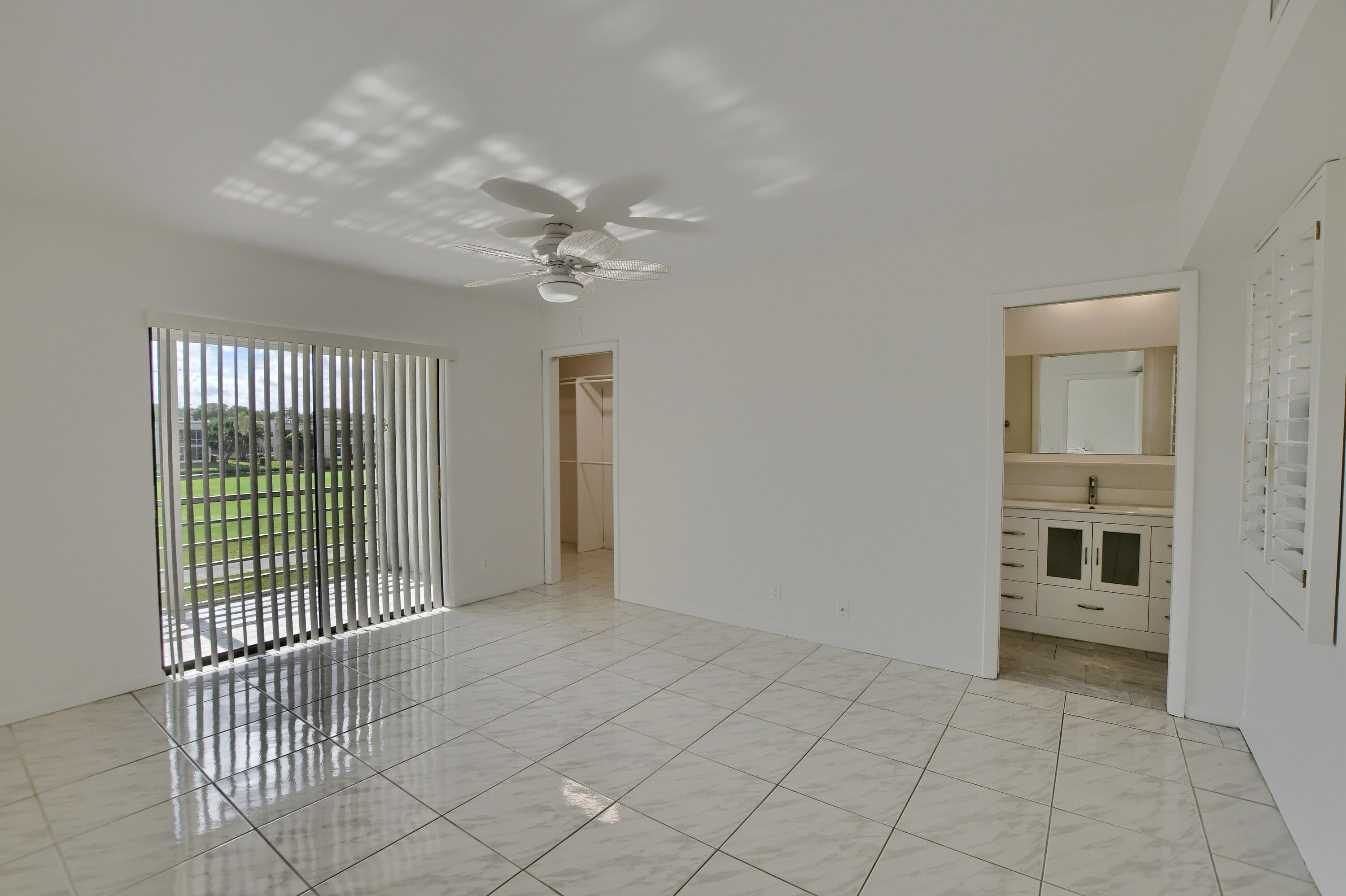 224 Capri East, Unit 224 Delray Beach, FL 33484 - Photo 17 of 68 EBF_0978-HDR(5)