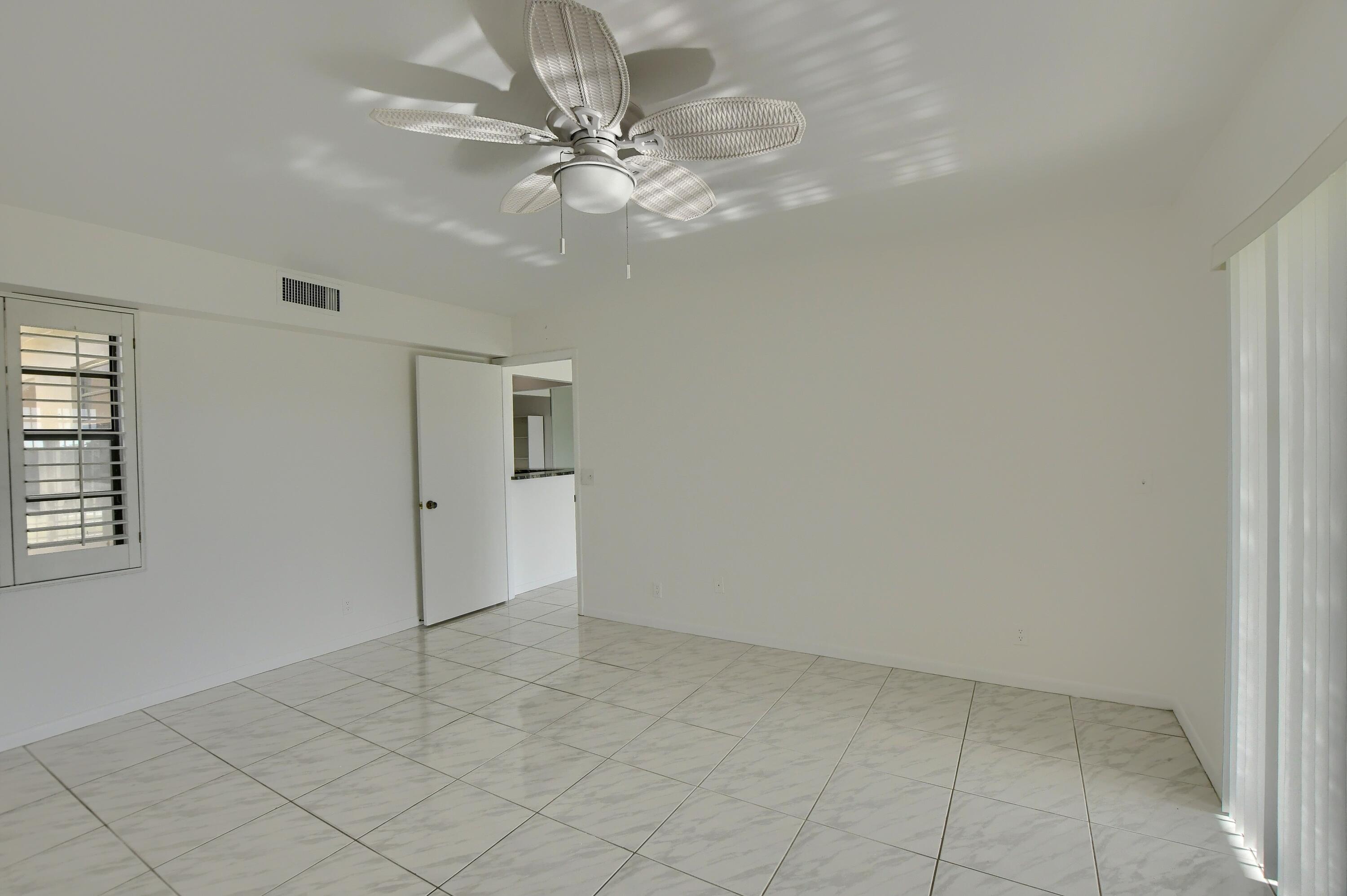 224 Capri East, Unit 224 Delray Beach, FL 33484 - Photo 19 of 68 EBF_0988-HDR(5)