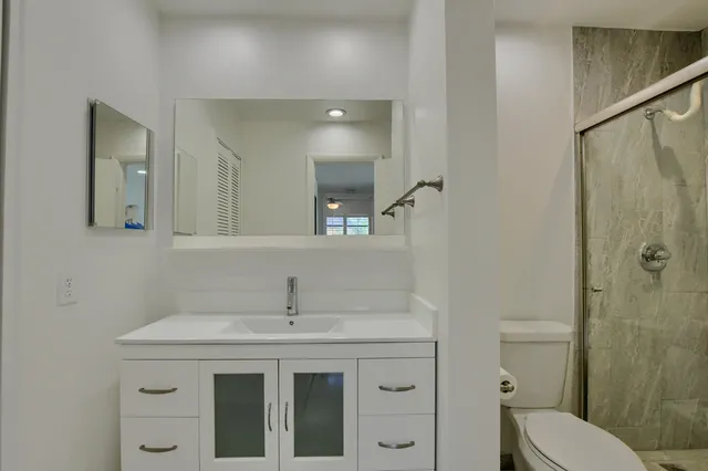 $2,500 | 224 Capri East, Unit 224, Delray Beach, FL 33484