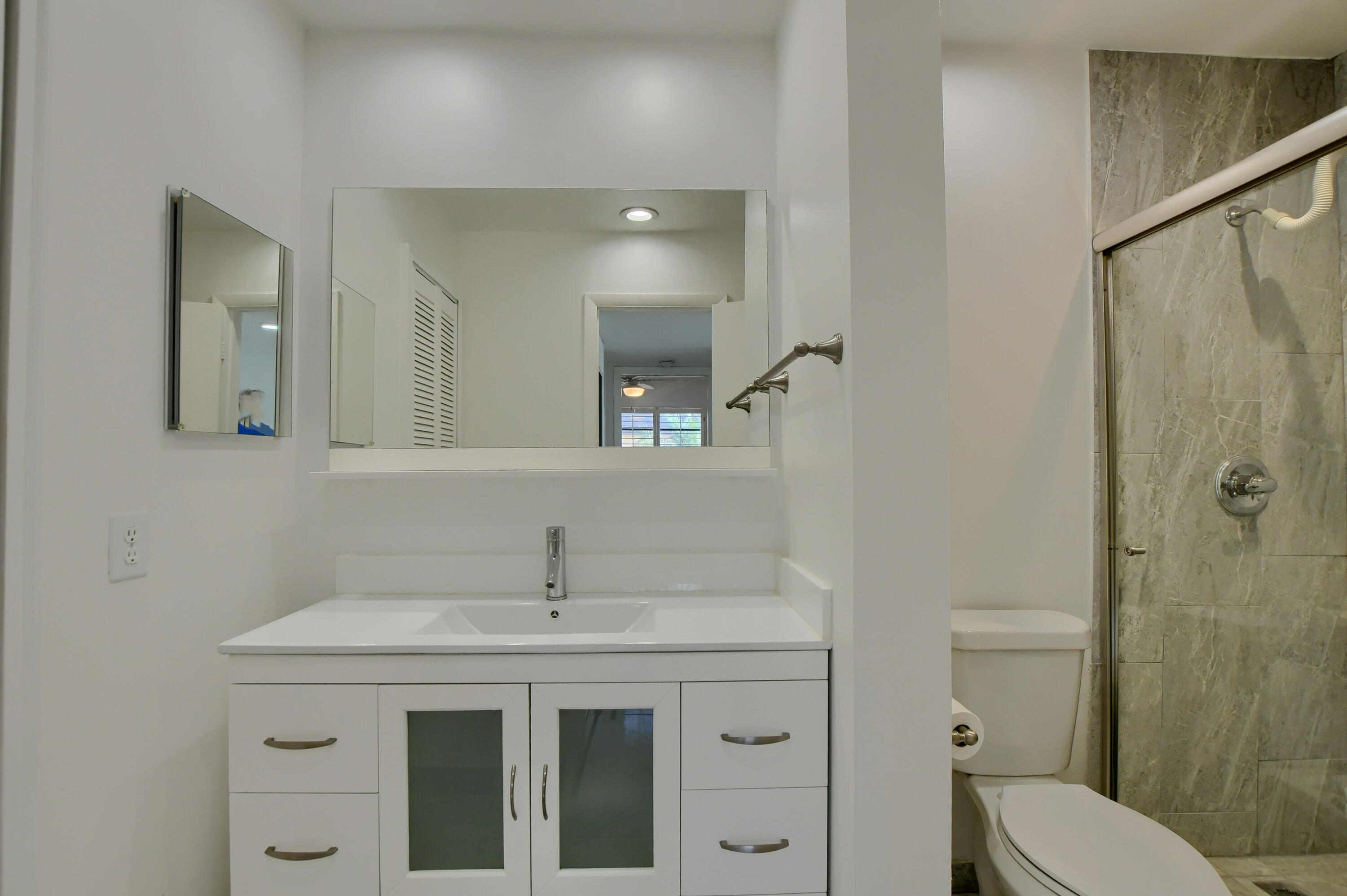 224 Capri East, Unit 224 Delray Beach, FL 33484 - Photo 25 of 68 EBF_1023-HDR(5)