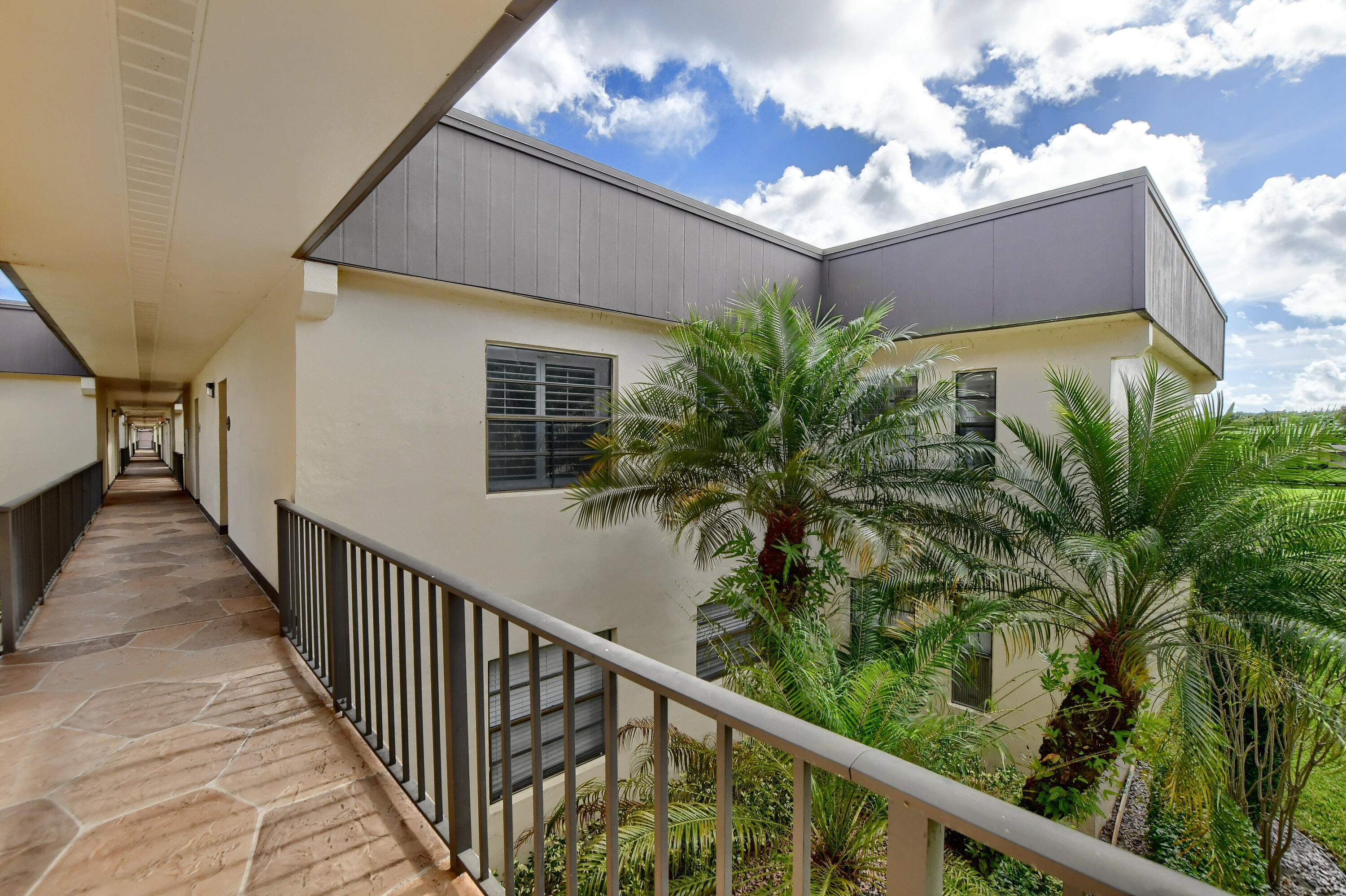 224 Capri East, Unit 224 Delray Beach, FL 33484 - Photo 28 of 68 EBF_0918-HDR(5)