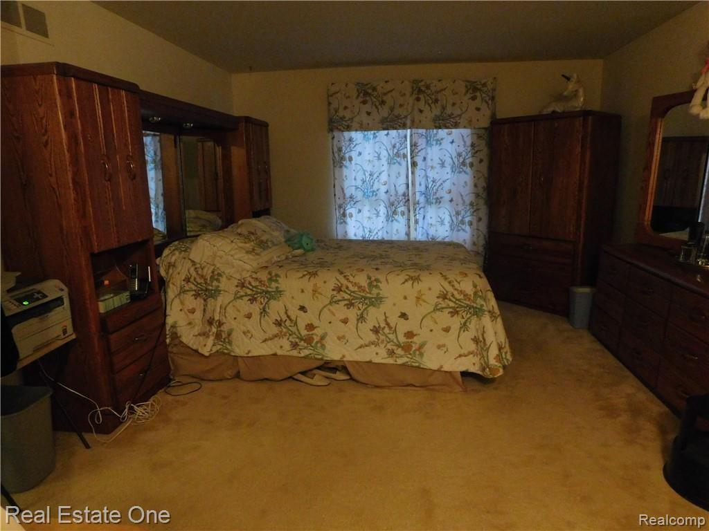 29656 Middlebelt Road, Unit 26 Farmington Hills, MI 48334 - Photo 30 of 39