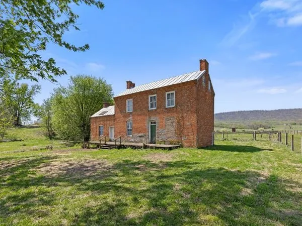 $399,000 | 7149 Joseph Funk Lane, Singers Glen, VA 22850