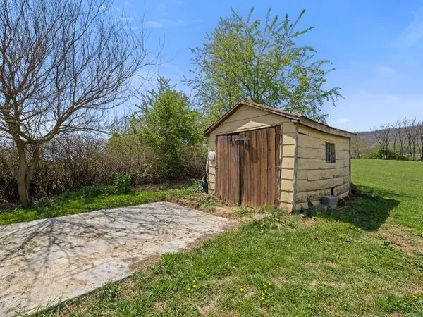 $399,000 | 7149 Joseph Funk Lane, Singers Glen, VA 22850