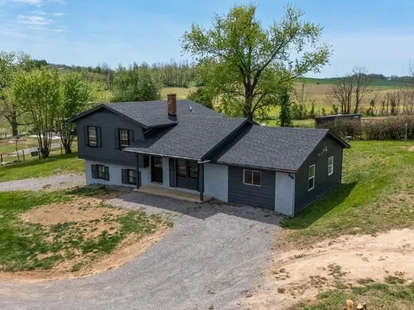 $399,000 | 7149 Joseph Funk Lane, Singers Glen, VA 22850
