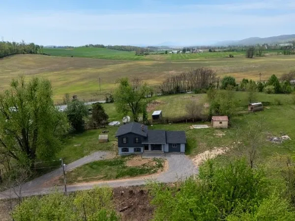 $399,000 | 7149 Joseph Funk Lane, Singers Glen, VA 22850