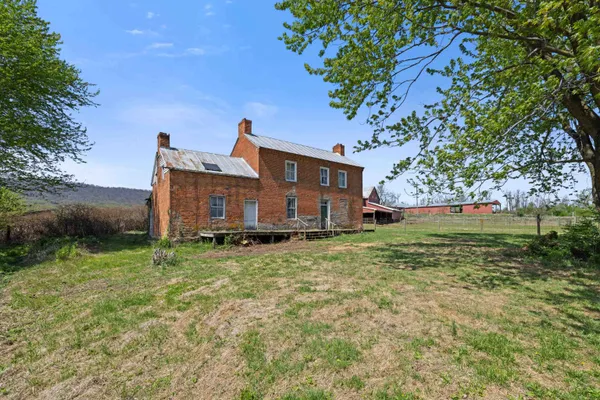 $399,000 | 7149 Joseph Funk Lane, Singers Glen, VA 22850