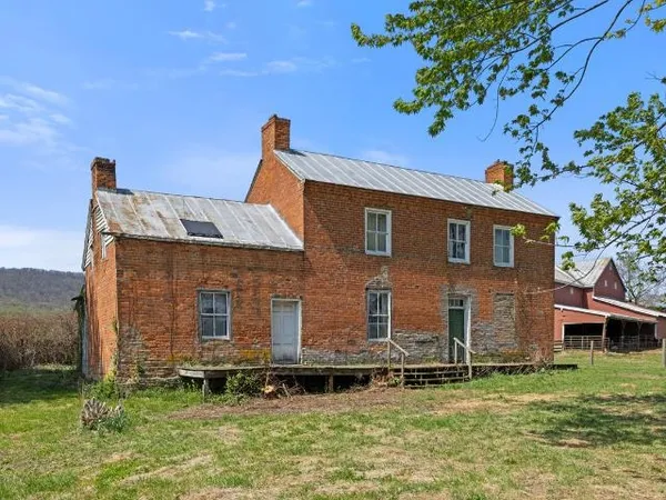 $399,000 | 7149 Joseph Funk Lane, Singers Glen, VA 22850