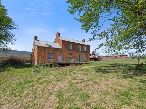 $399,000 | 7149 Joseph Funk Lane, Singers Glen, VA 22850