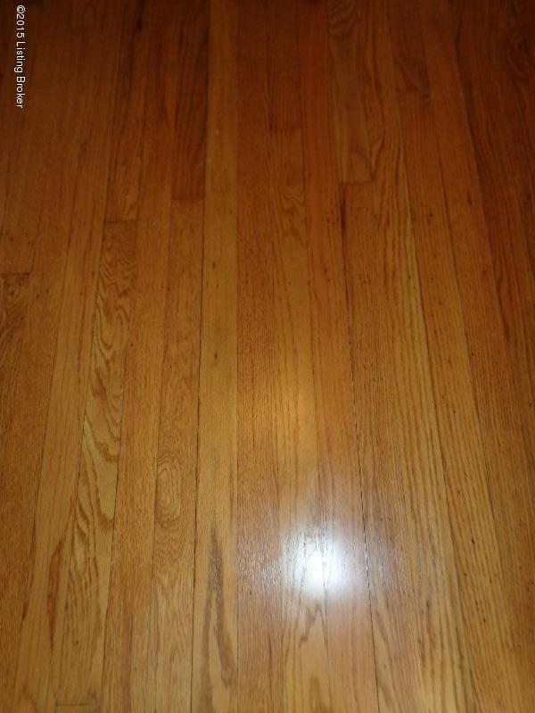 4 Ridge Road Louisville, KY 40205 - Photo 26 of 35 Beautifully Kept Hardwood Floors on Second Floor