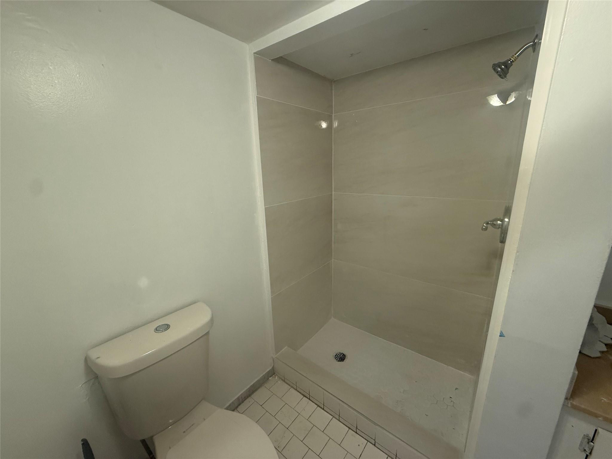 7960 North Colony Circle, Unit 206 Tamarac, FL 33321 - Photo 6 of 11 Photo 6