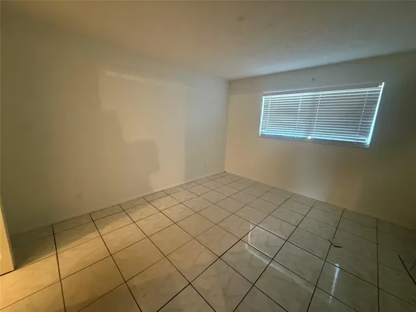 $1,800 | 7960 North Colony Circle, Tamarac, FL 33321