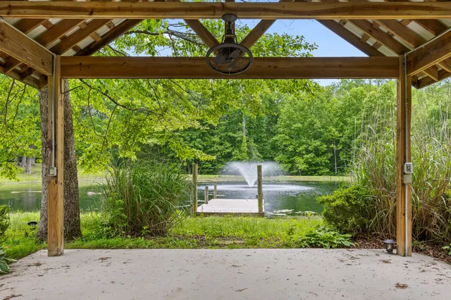 $1,200,000 | 8316 Hixson Springs Road, Signal Mountain, TN 37377
