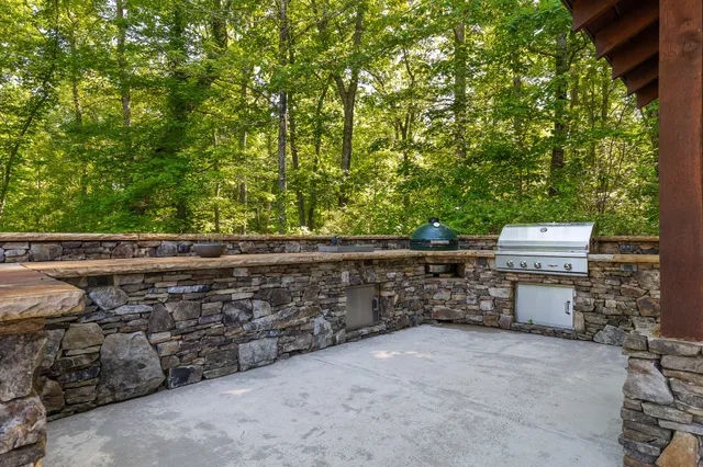 $1,200,000 | 8316 Hixson Springs Road, Signal Mountain, TN 37377