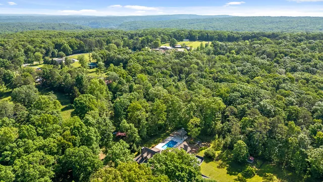 $1,200,000 | 8316 Hixson Springs Road, Signal Mountain, TN 37377