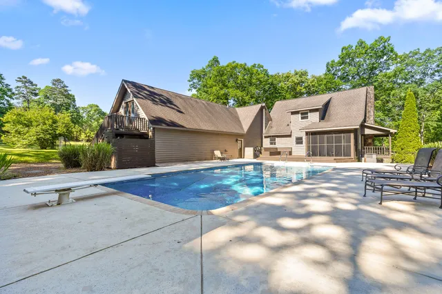 $1,200,000 | 8316 Hixson Springs Road, Signal Mountain, TN 37377