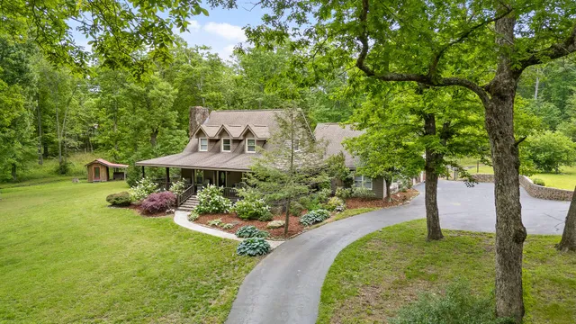 $1,200,000 | 8316 Hixson Springs Road, Signal Mountain, TN 37377