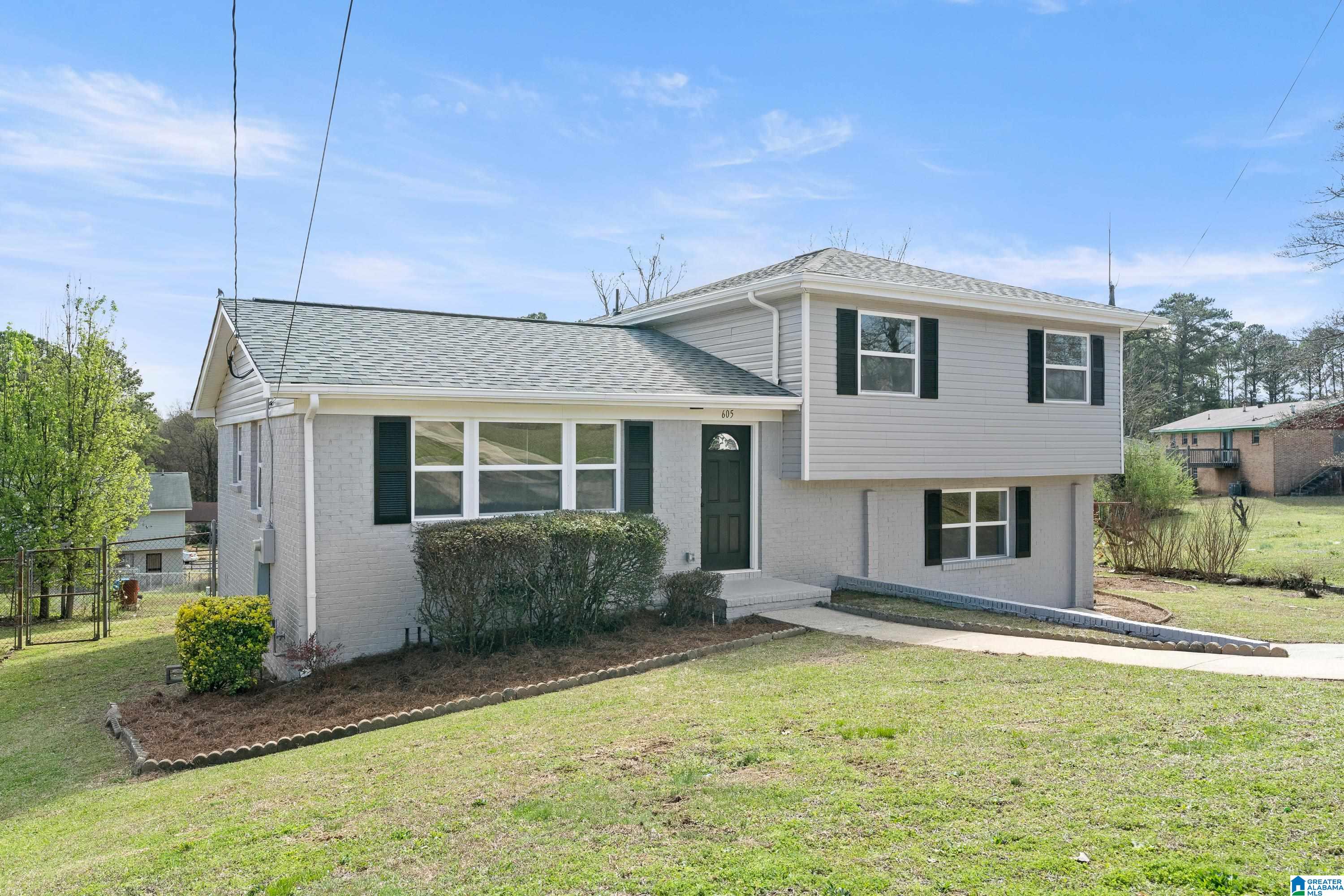 605 Old Pine Road Birmingham, AL 35214 - Photo 2 of 26