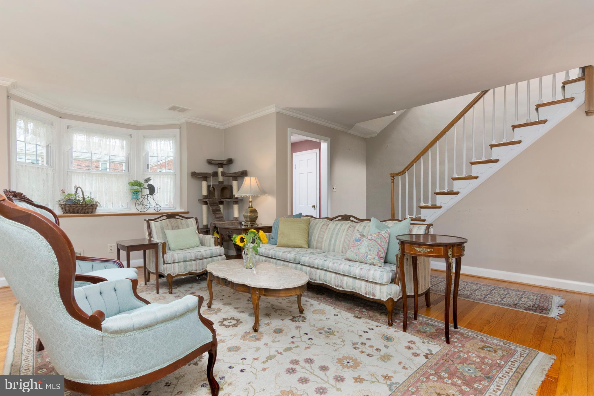 426 Academy Road Baltimore, MD 21228 - Photo 2 of 30 Living Room with Bay Window & separate foyer