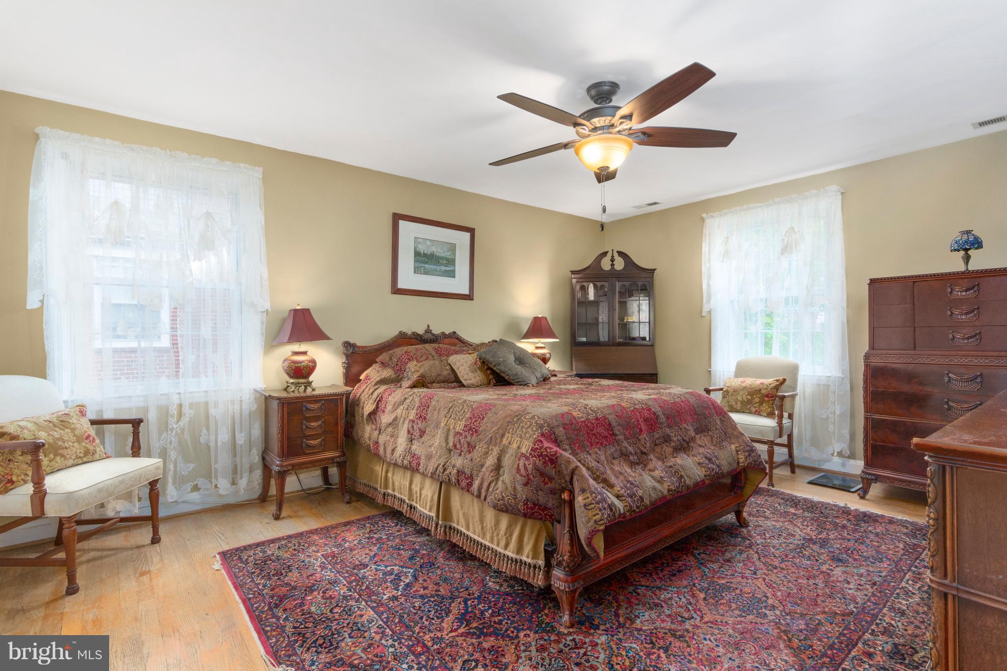 426 Academy Road Baltimore, MD 21228 - Photo 14 of 30 Original Hardwood floors, tons of natural light