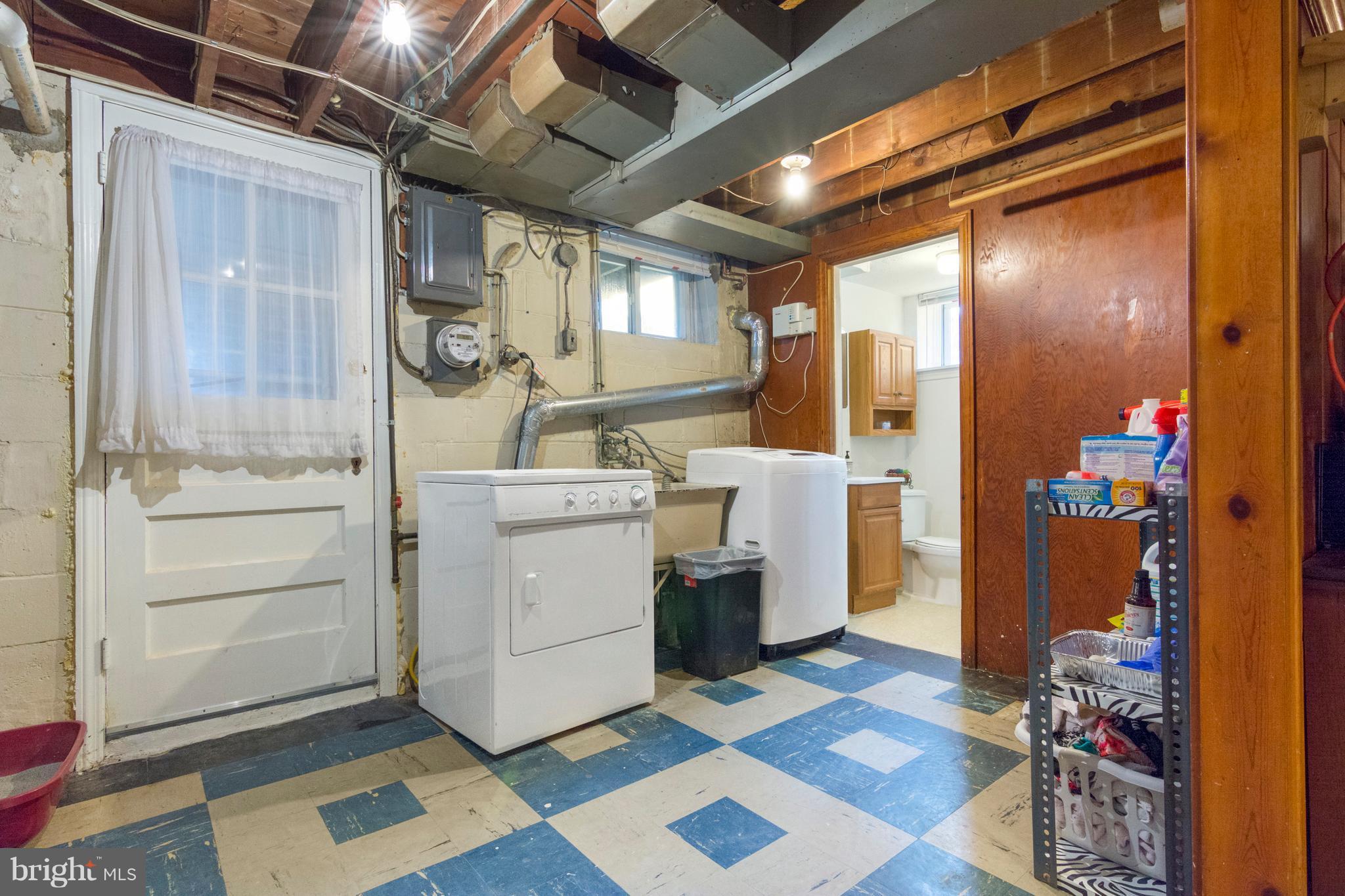 426 Academy Road Baltimore, MD 21228 - Photo 26 of 30 Laundry Room with tons of storage space