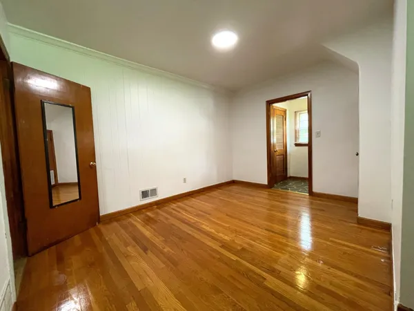 $204,999 | 3203 Roundhill Avenue Northwest, Roanoke, VA 24012
