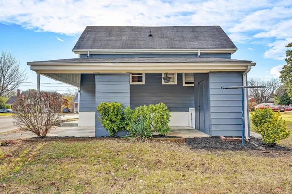 $204,999 | 3203 Roundhill Avenue Northwest, Roanoke, VA 24012