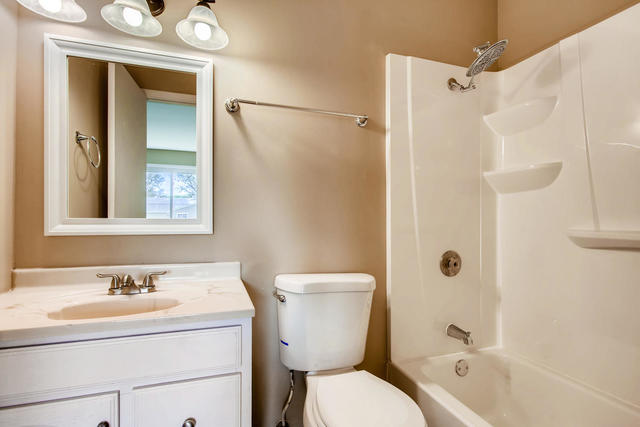92 Ingleshire Road Montgomery, IL 60538 - Photo 8 of 19