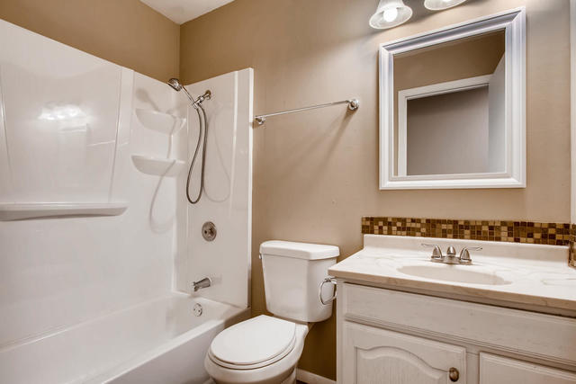 92 Ingleshire Road Montgomery, IL 60538 - Photo 10 of 19