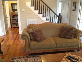 268 Wilbur Dam Road Elizabethton, TN 37643 - Photo 7 of 24 front stairs