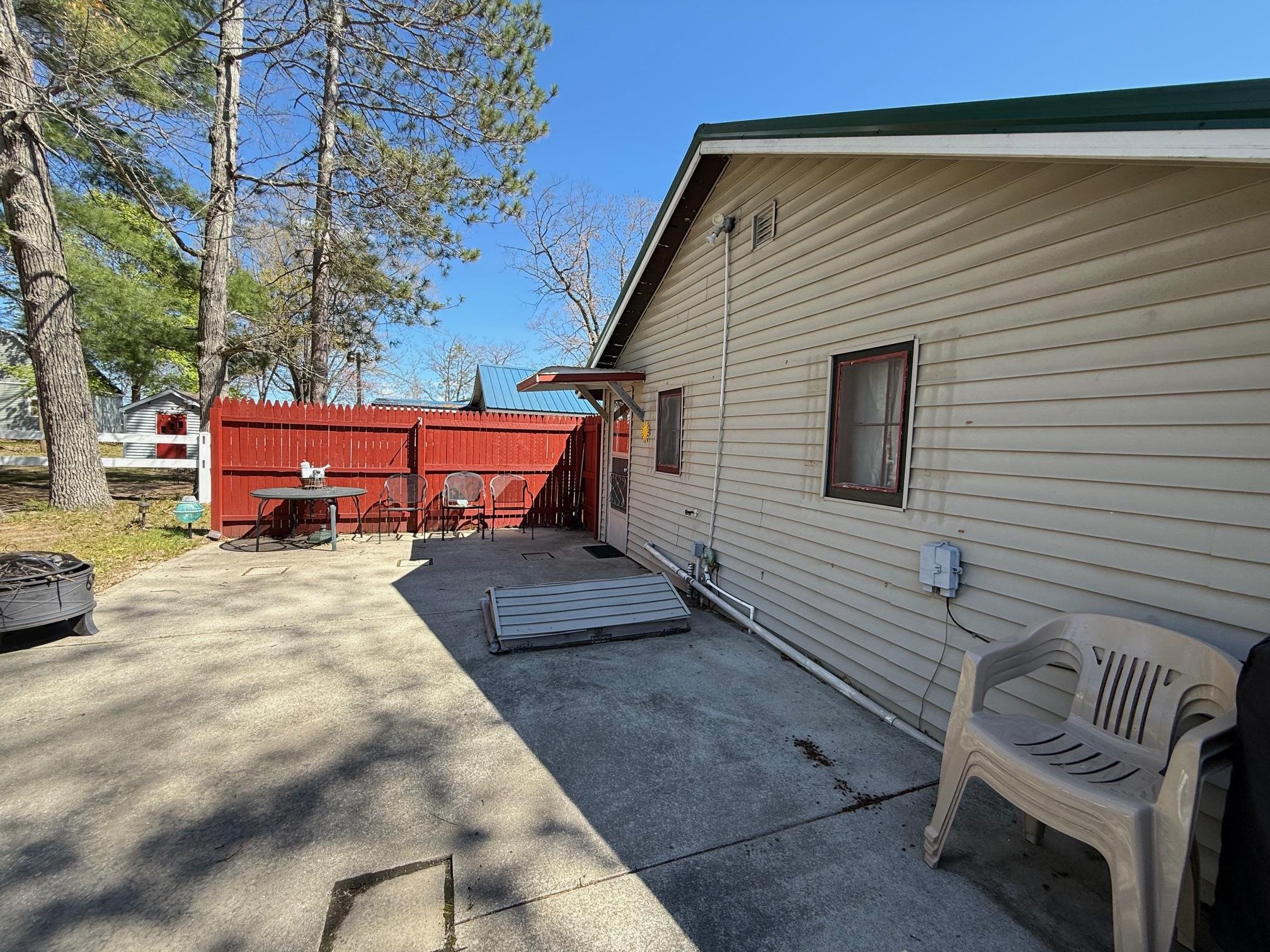 6321 Elk Lake Road Gladwin, MI 48624 - Photo 13 of 47