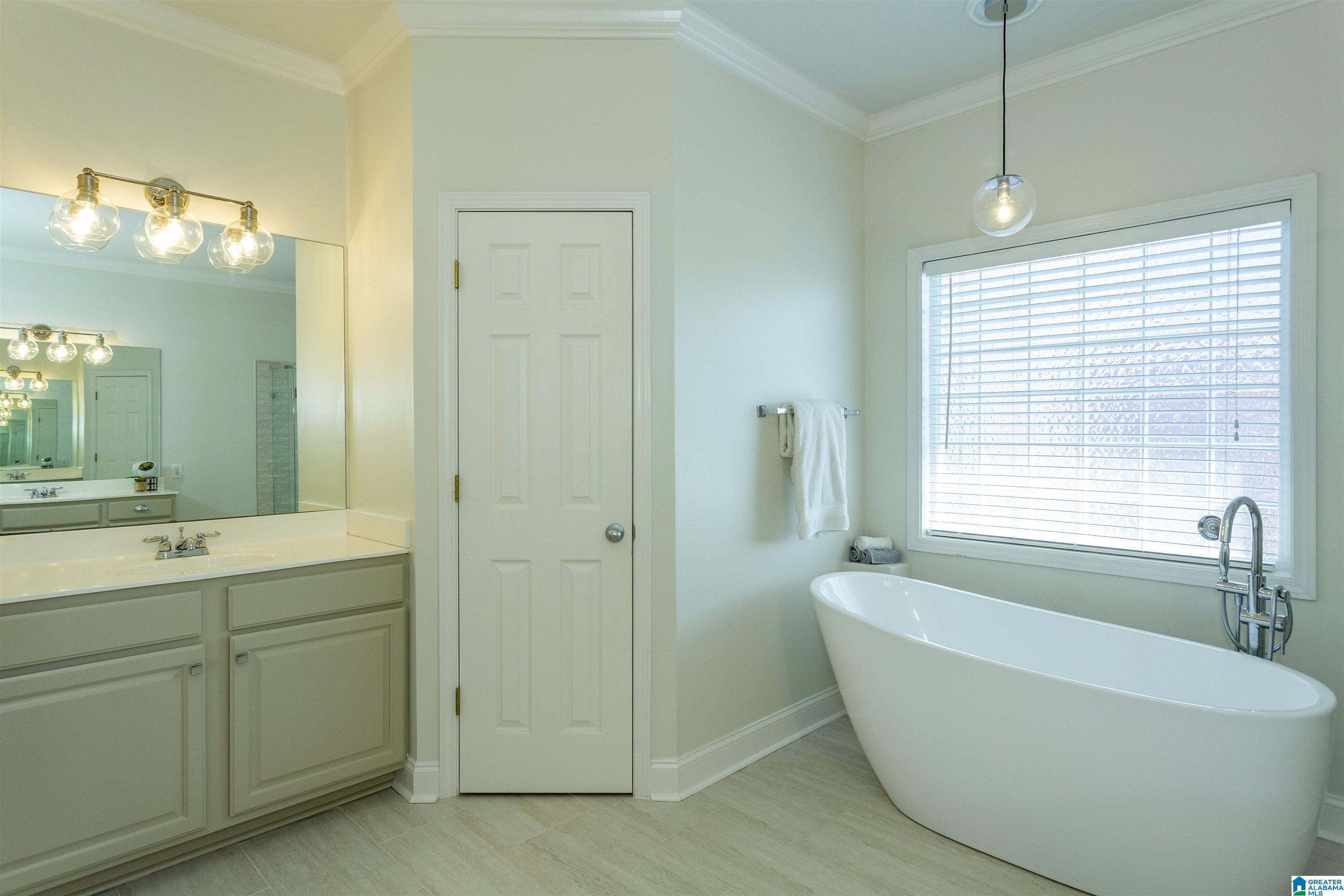 841 Meadow Ridge Lane Birmingham, AL 35242 - Photo 17 of 32
