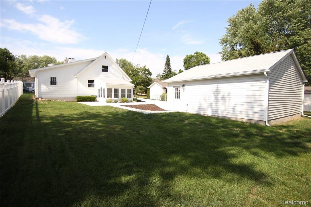 931 West 3rd Street Rochester, MI 48307 - Photo 35 of 62 IMG_8493.JPG