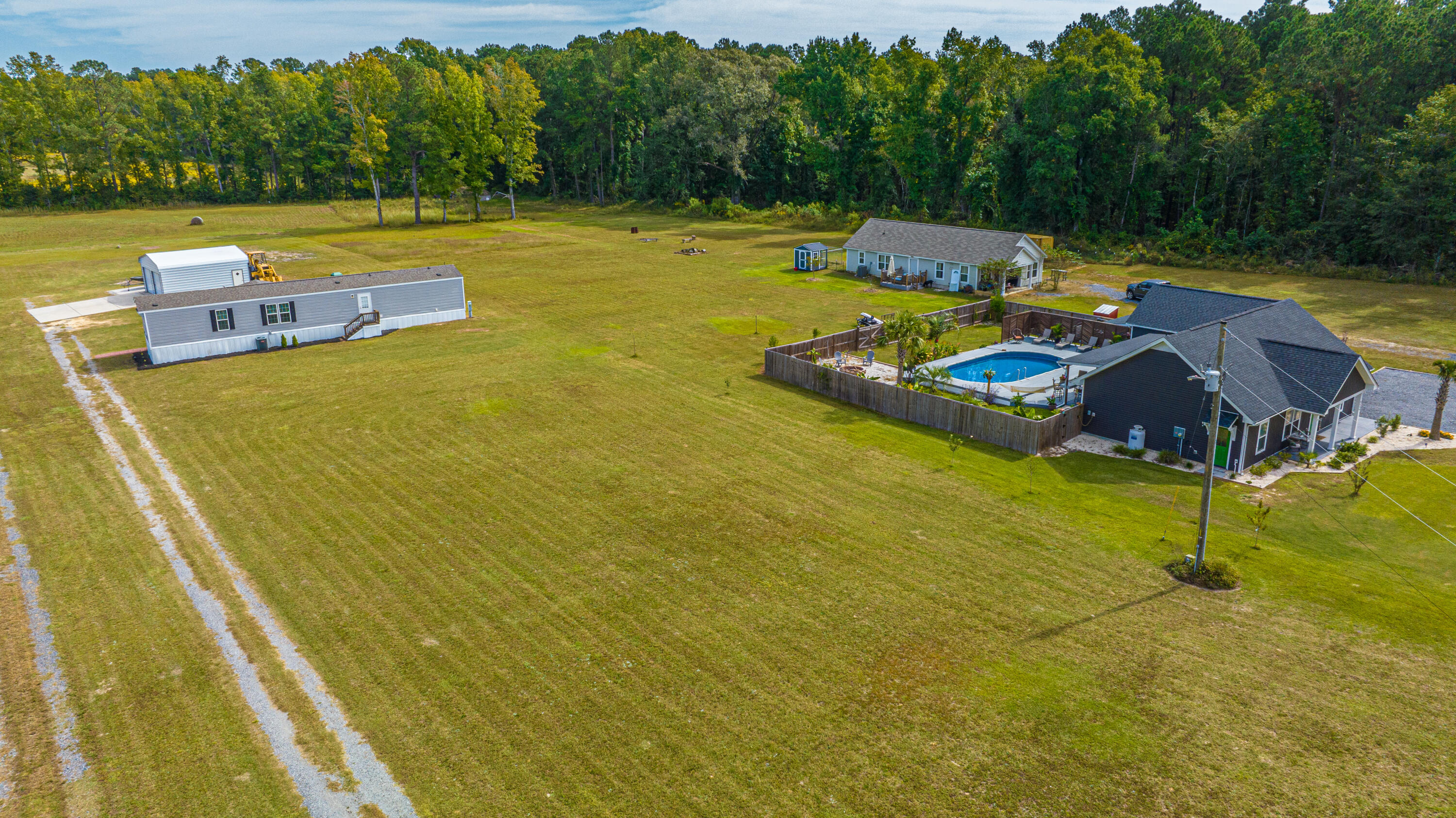 2542 Old Gilliard Road Ridgeville, SC 29472 - Photo 8 of 51 Exterior