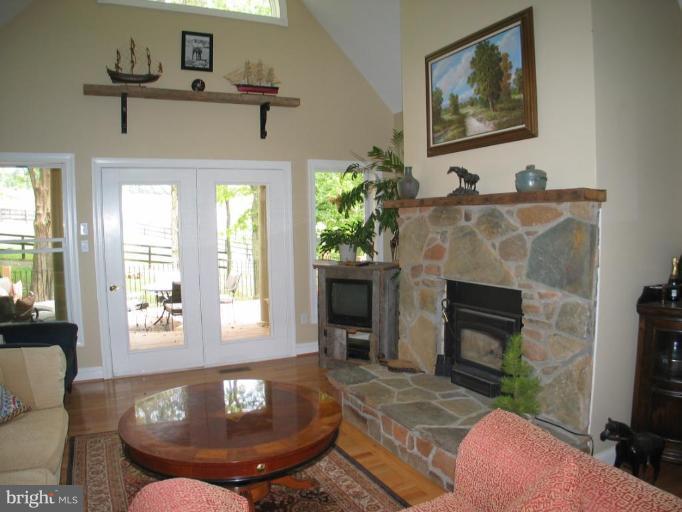 10917 Lees Mill Road Warrenton, VA 20186 - Photo 5 of 17 Fireplace