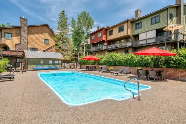a street sign on a brick building