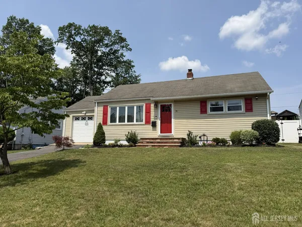 $538,000 | 36 Maplewood Avenue, Colonia, NJ 07067