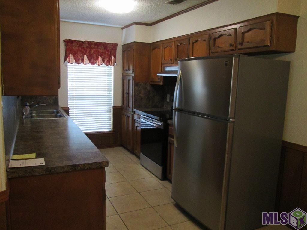 16810 Dahlgren Avenue Baton Rouge, LA 70817 - Photo 5 of 21 Kitchen