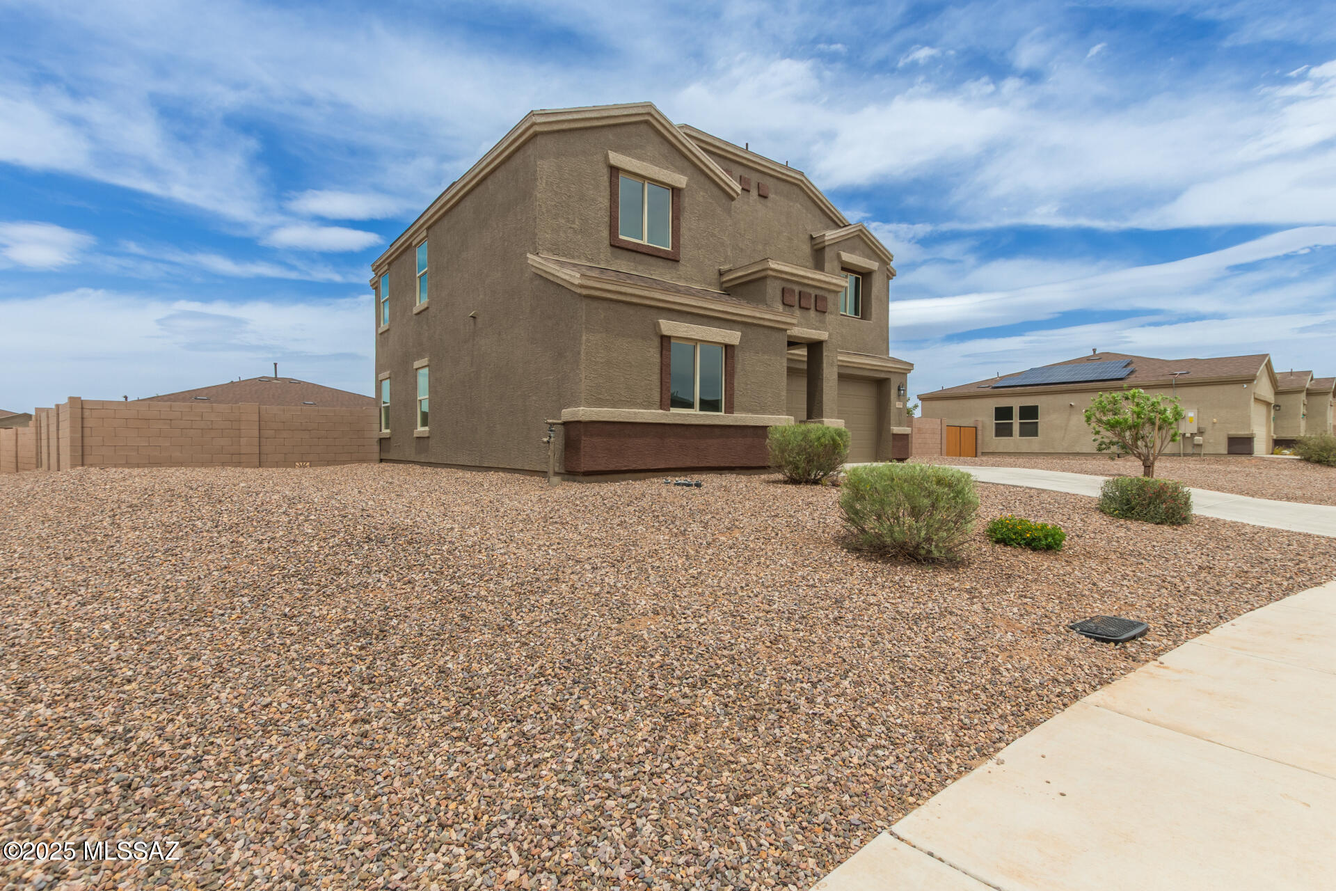 7490 West Elvado Road Tucson, AZ 85757 - Photo 3 of 37 02 - Elvado