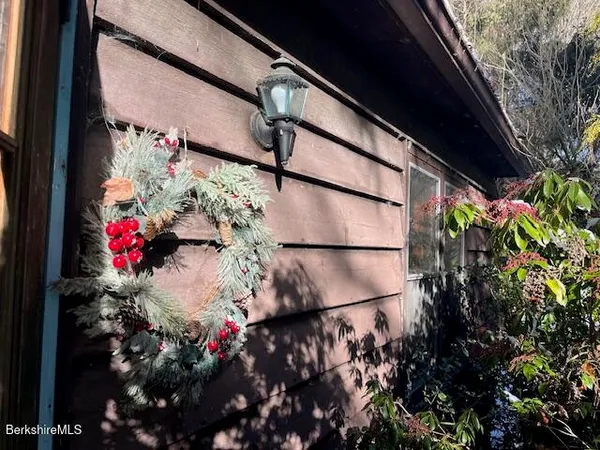 $395,000 | 1089 Canaan Southfield Road, New Marlborough, MA 01259